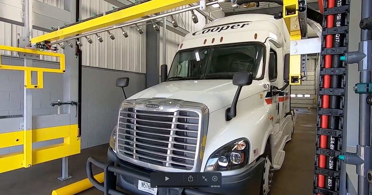 Automatic Wash for Commercial Truck, Bus, and RV | LazrTek