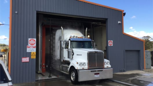 automatic truck wash systems